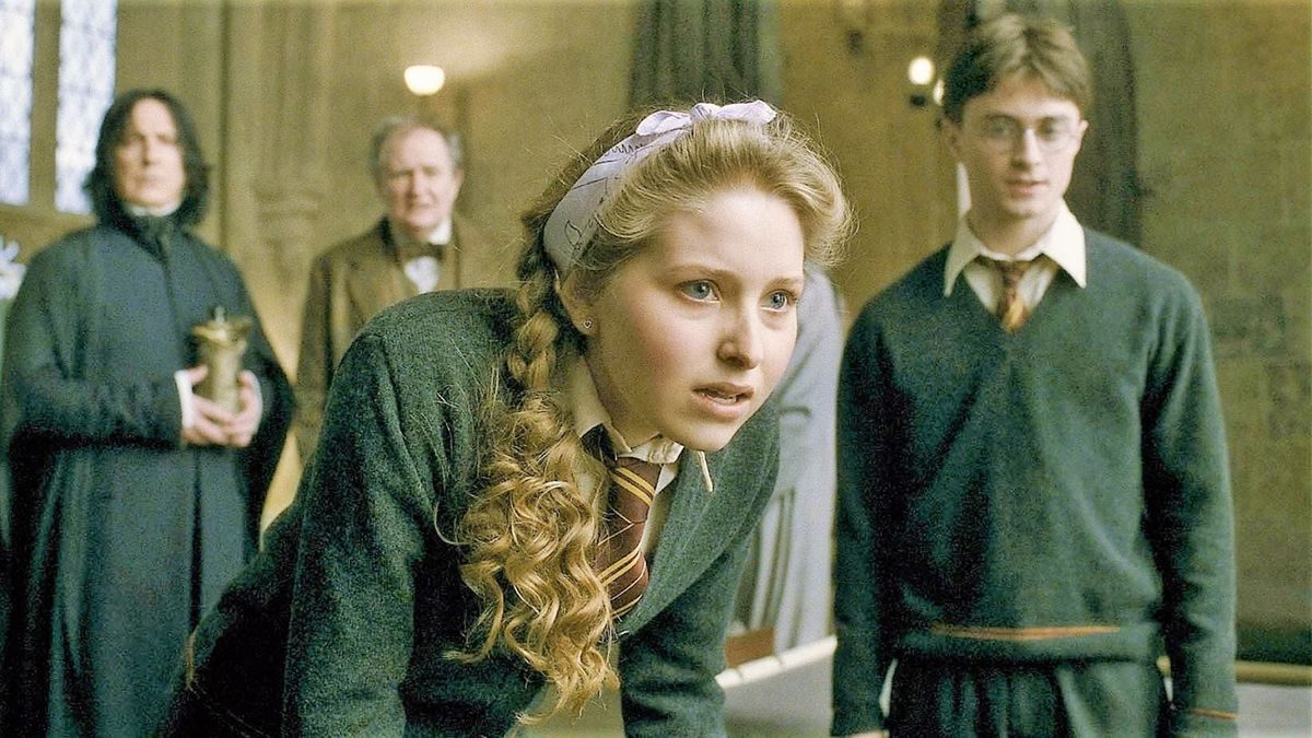 Jessie Cave de Harry Potter es vetada de convención de fans por OnlyFans
