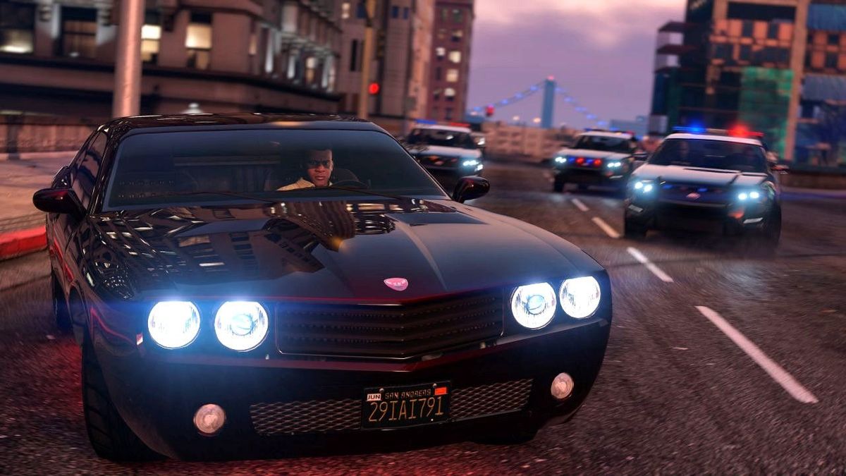 Mujer casi pierde su casa jugando a GTA por persecución policial