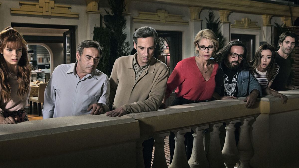 Spin-off de Perfectos desconocidos con Javier Fesser como director