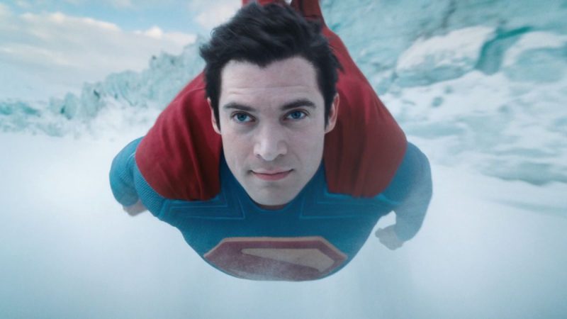 Superman llega a HBO Max esta semana en el nuevo Universo DC