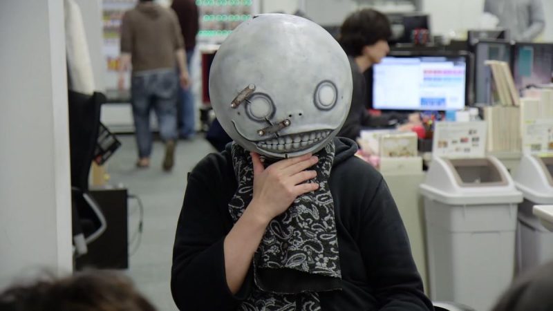 Yoko Taro apoya la IA generativa para mejorar los videojuegos