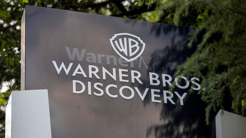 Warner Bros Discovery se vende, Paramount, Netflix y Comcast interesados